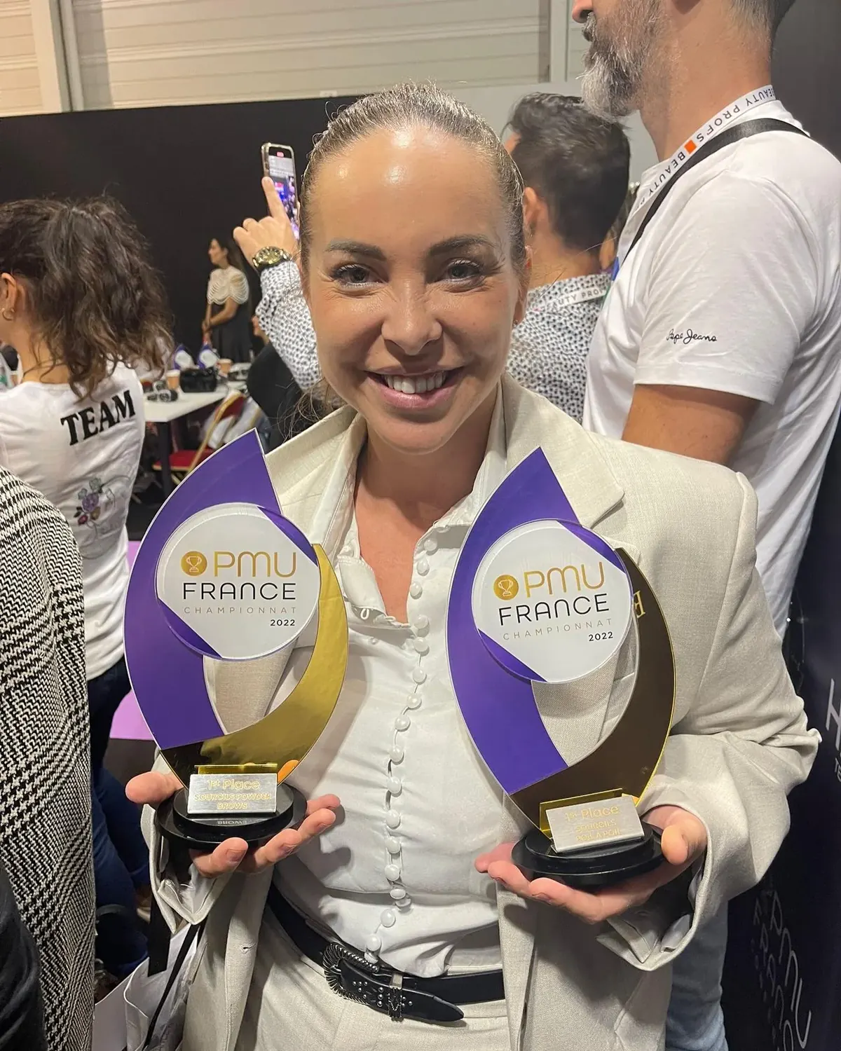 Gemma con premios internacionales de micropigmentación